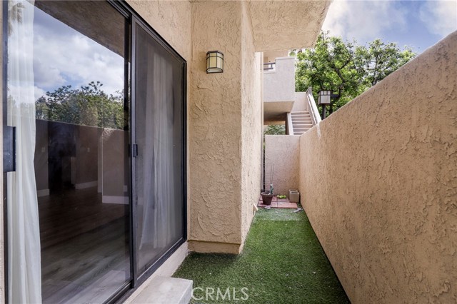 87 Mcafee Court, Thousand Oaks CA: https://media.crmls.org/medias/97ef4d64-8744-4717-8667-5d9c54cc10f2.jpg