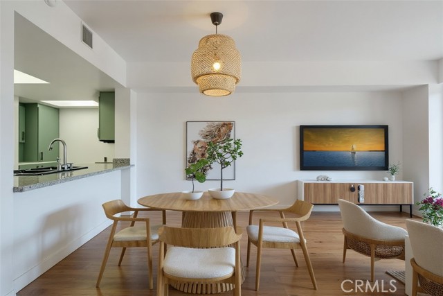 Detail Gallery Image 8 of 70 For 850 E Ocean #613,  Long Beach,  CA 90802 - 1 Beds | 1 Baths