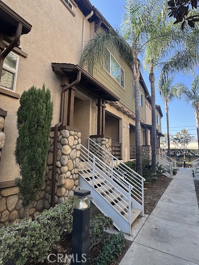 Detail Gallery Image 3 of 19 For 1523 Ledgestone Ln, Pomona,  CA 91767 - 3 Beds | 3 Baths