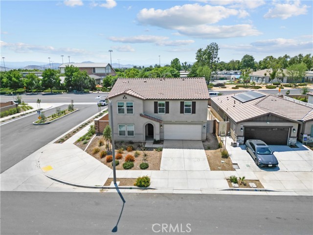 Detail Gallery Image 2 of 44 For 25467 Sedona Ln, Homeland,  CA 92548 - 5 Beds | 2/1 Baths