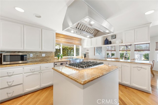 Detail Gallery Image 20 of 42 For 657 36th St, Manhattan Beach,  CA 90266 - 3 Beds | 2/1 Baths