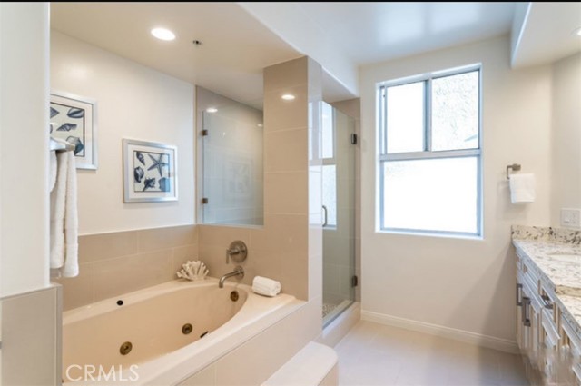 1819 Holmby Avenue, Los Angeles CA: https://media.crmls.org/medias/97f20400-fe65-4d3f-b644-0fe42e38c4a7.jpg