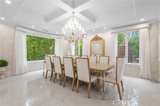 Detail Gallery Image 12 of 41 For 25548 Kingston Ct, Calabasas,  CA 91302 - 5 Beds | 6/1 Baths