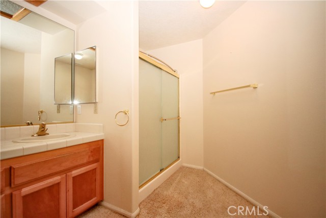 5601 Grand Avenue, Yucca Valley CA: https://media.crmls.org/medias/97f37786-ac8f-41f0-b88f-e8c97af704ec.jpg