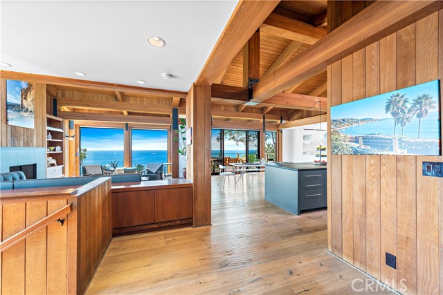 Detail Gallery Image 38 of 69 For 2623 Victoria Dr, Laguna Beach,  CA 92651 - 4 Beds | 3/1 Baths