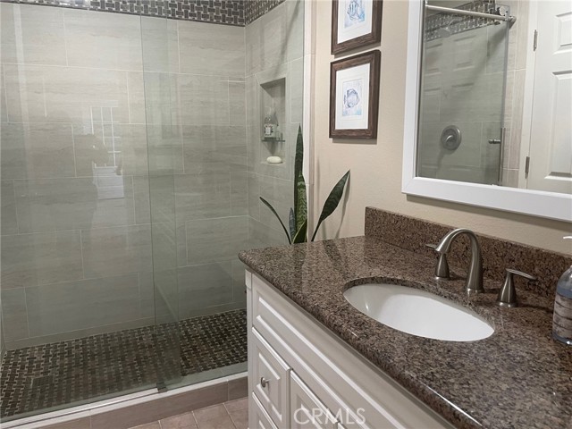 Detail Gallery Image 12 of 14 For 3285 San Amadeo #B,  Laguna Woods,  CA 92637 - 2 Beds | 2 Baths