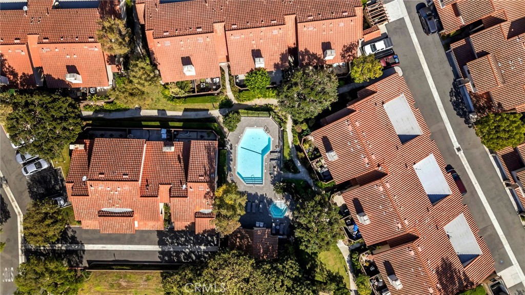 97f5772c Aa6f 4e55 975c C8f955d37998