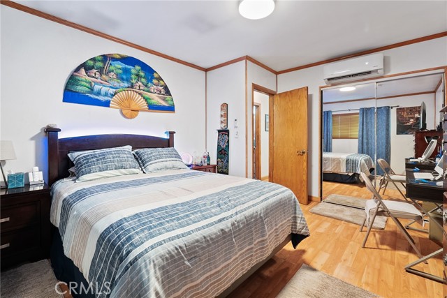 1876 Oregon Avenue, Long Beach CA: https://media.crmls.org/medias/97f5f161-e2a7-4a94-8a59-71adcc0c69fa.jpg