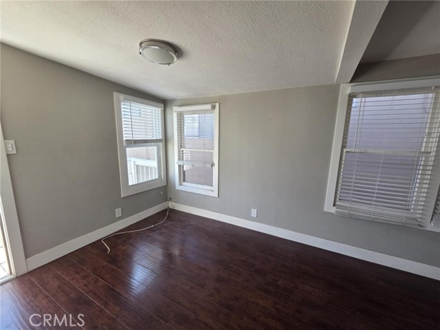 Detail Gallery Image 4 of 7 For 1517 E 1st St 1523b,  Long Beach,  CA 90802 - 0 Beds | 1 Baths