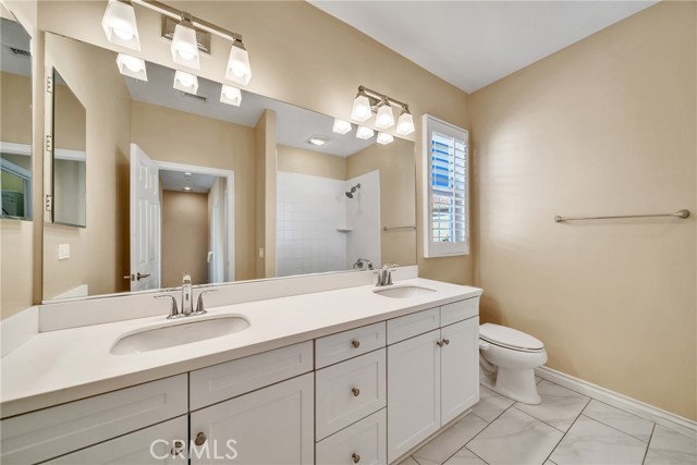 Detail Gallery Image 10 of 29 For 77 Overbrook, Irvine,  CA 92620 - 3 Beds | 2/1 Baths