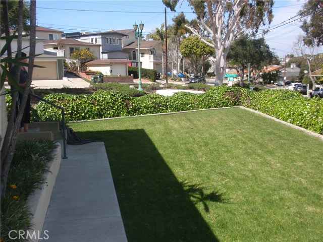 615 El Redondo Avenue, Redondo Beach, California 90277, 2 Bedrooms Bedrooms, ,1 BathroomBathrooms,Residential,Sold,El Redondo,PV17057674