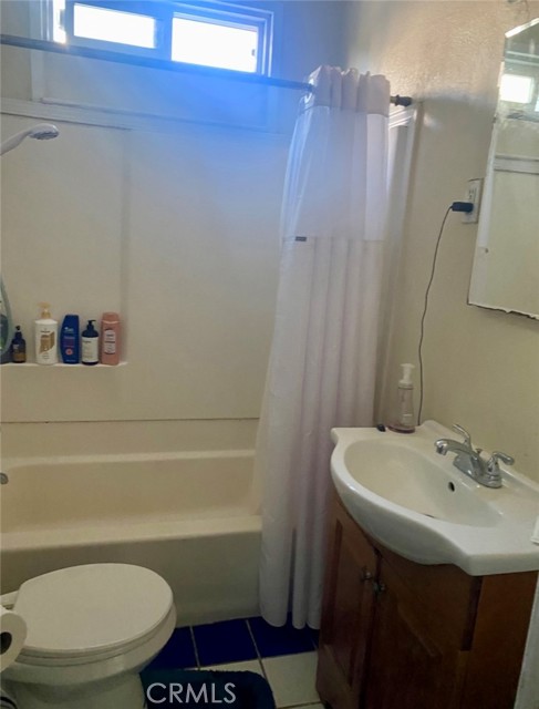 227 N Yale Avenue, Fullerton CA: https://media.crmls.org/medias/97f84128-faf9-45e2-b786-3f13ef8c26c7.jpg