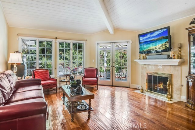 32 Malaga Place, Manhattan Beach, California 90266, 2 Bedrooms Bedrooms, ,1 BathroomBathrooms,Residential,Sold,Malaga,SB17034597