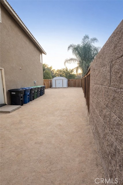 Detail Gallery Image 23 of 26 For 1439 Jewelstone, Hemet,  CA 92545 - 4 Beds | 3 Baths