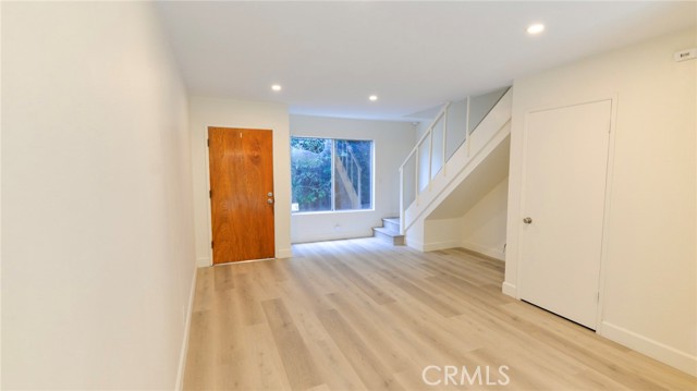 Detail Gallery Image 7 of 26 For 218 Avenida Rosa #1,  San Clemente,  CA 92672 - 3 Beds | 1/1 Baths