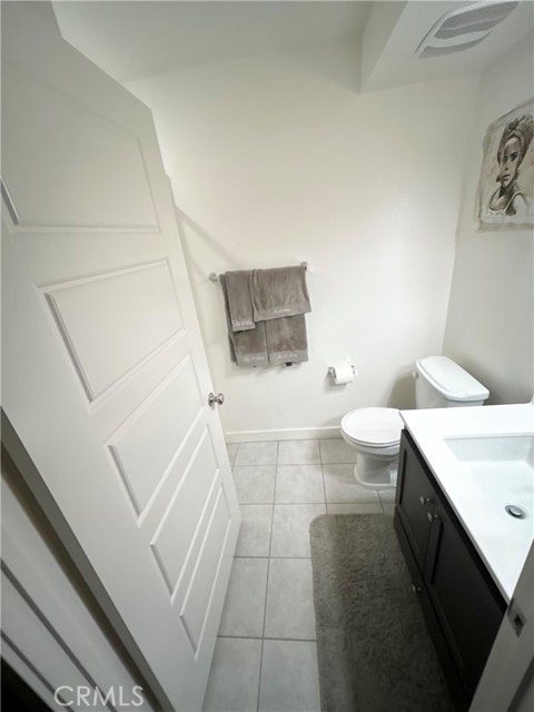 Detail Gallery Image 25 of 37 For 12745 Watt Ln #B,  Sylmar,  CA 91342 - 4 Beds | 3/1 Baths