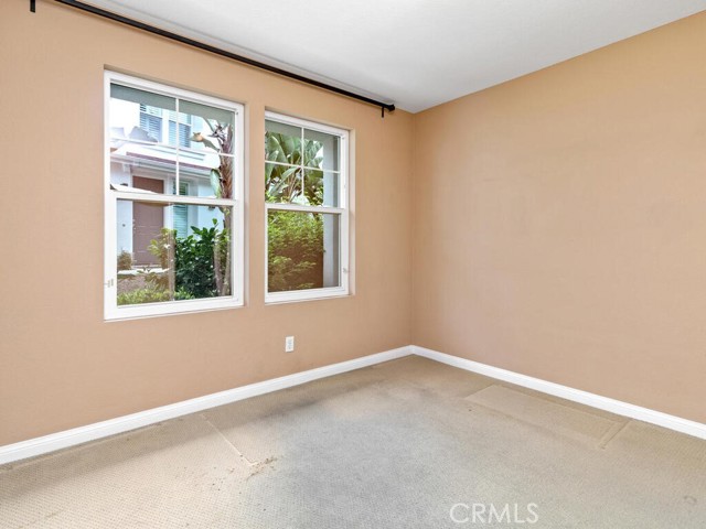 Detail Gallery Image 4 of 38 For 815 Harbor Cliff Way #239,  Oceanside,  CA 92054 - 3 Beds | 3/1 Baths
