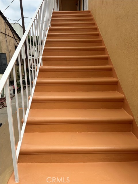 10920 Aletta Avenue, Culver City CA: https://media.crmls.org/medias/97f97168-0fa7-4555-8ceb-ef730bd12429.jpg