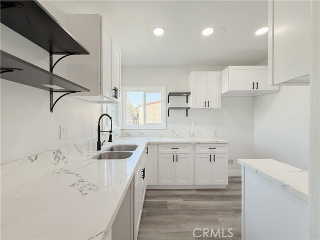 Detail Gallery Image 9 of 25 For 220 W 98th St, Los Angeles,  CA 90003 - 2 Beds | 2 Baths