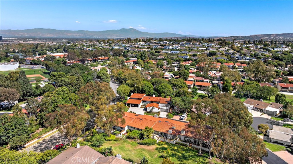 MLS #OC25221146 image #34