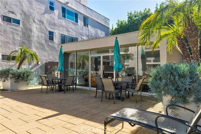 Detail Gallery Image 45 of 55 For 949 N Kings #215,  West Hollywood,  CA 90069 - 2 Beds | 2 Baths
