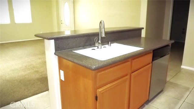 Detail Gallery Image 5 of 11 For 11044 Ragsdale Rd, Loma Linda,  CA 92354 - 3 Beds | 2/1 Baths