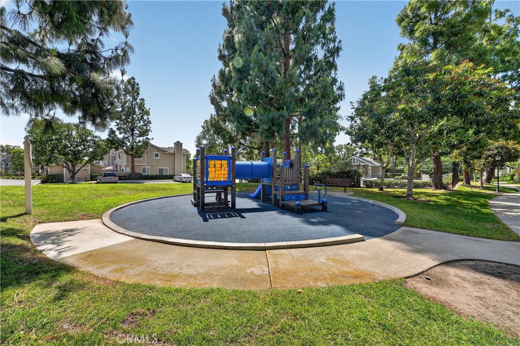 https://media.crmls.org/medias/97fdfd51-e234-44ba-b838-256b08d66868.jpg?preset=X-Large