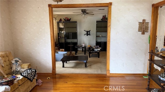 Detail Gallery Image 3 of 19 For 13370 Alta Vista, Victorville,  CA 92395 - 3 Beds | 3 Baths