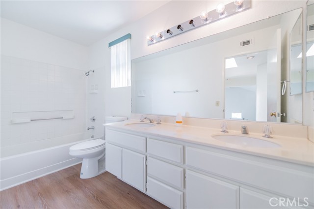 Detail Gallery Image 17 of 26 For 13100 Palisade, Moreno Valley,  CA 92553 - 4 Beds | 3 Baths