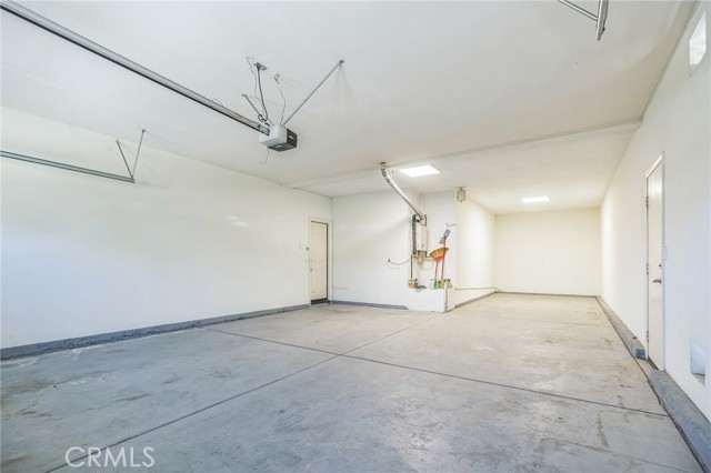 1030 Benedict Circle, Corona CA: https://media.crmls.org/medias/97fe8b1b-3645-42a5-9d29-1a33f22b32d5.jpg