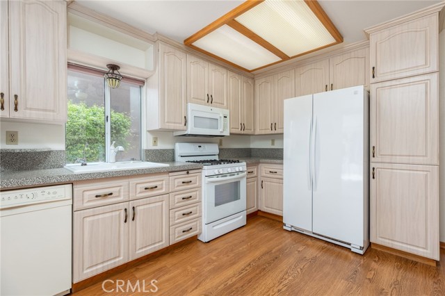 6359 Cherry Hill Avenue, Banning CA: https://media.crmls.org/medias/97ff2830-b0a6-4a44-90b4-0724a2f7fb70.jpg