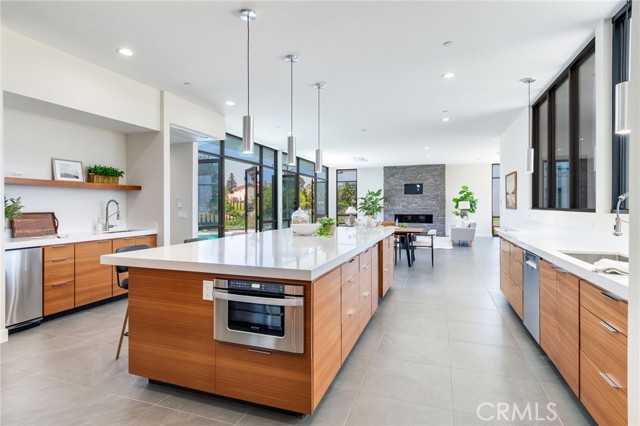 1912 Edgefair Lane, Redlands CA: https://media.crmls.org/medias/97ff6319-ab95-4e0f-9c9d-e474c8cabae0.jpg