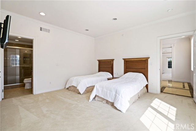 Detail Gallery Image 24 of 44 For 7264 W 88th Pl, Los Angeles,  CA 90045 - 4 Beds | 4/1 Baths