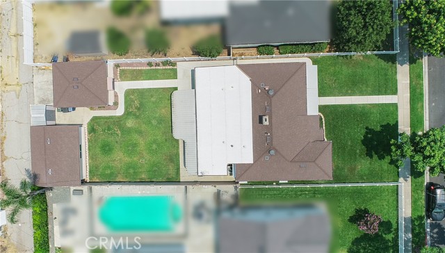 2219 W Clark Avenue, Burbank CA: https://media.crmls.org/medias/9800dab4-5233-4a24-8de7-eb234ed22ae1.jpg