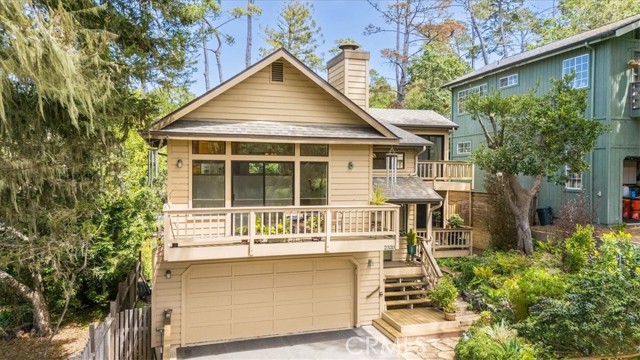 2320 Wilcombe Drive, Cambria CA: https://media.crmls.org/medias/98010998-8a7d-4890-b603-4e5e7d0d15f8.jpg