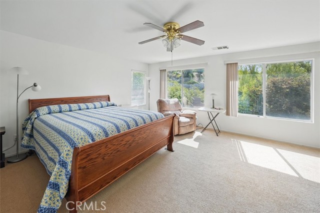 Detail Gallery Image 21 of 33 For 28652 Deer Springs Dr, Saugus,  CA 91390 - 5 Beds | 2/1 Baths