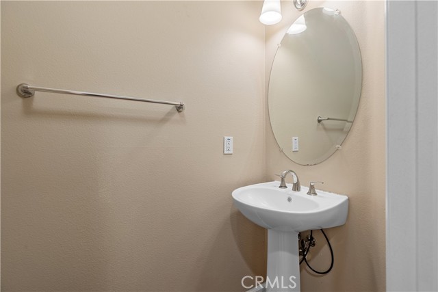 Detail Gallery Image 17 of 47 For 8041 Torino, Stanton,  CA 90680 - 2 Beds | 2/1 Baths