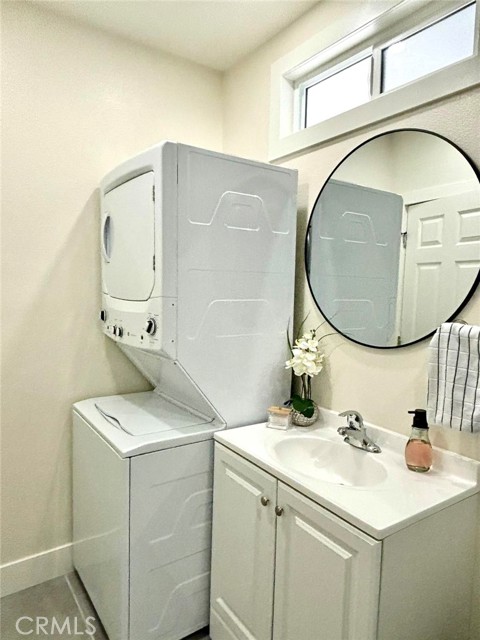 4628 W Simmons Avenue, Orange CA: https://media.crmls.org/medias/9801d400-1aa7-482a-818c-4c7f2b2d3e85.jpg