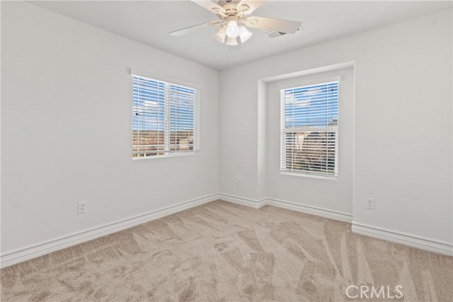 37707 Tamarind Court, Palmdale CA: https://media.crmls.org/medias/980250c1-969a-4fe8-b7d5-de85cd06ad7e.jpg