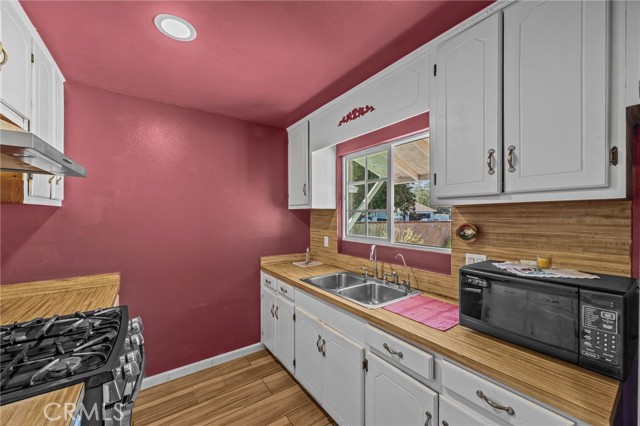 820 Cozy Court, Fallbrook CA: https://media.crmls.org/medias/98038648-d04a-4e35-9ac9-37934067e945.jpg