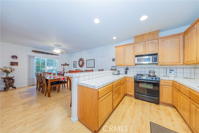 Detail Gallery Image 15 of 55 For 40333 Road 222 #102,  Bass Lake,  CA 93604 - 4 Beds | 2/1 Baths
