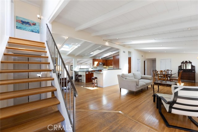 Detail Gallery Image 9 of 59 For 642 14th, Manhattan Beach,  CA 90266 - 4 Beds | 4 Baths