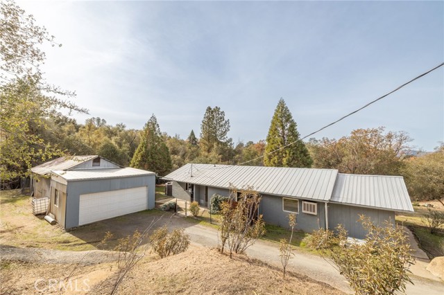 Detail Gallery Image 1 of 1 For 4117 Sullivan Rd, Mariposa,  CA 95338 - 2 Beds | 1 Baths