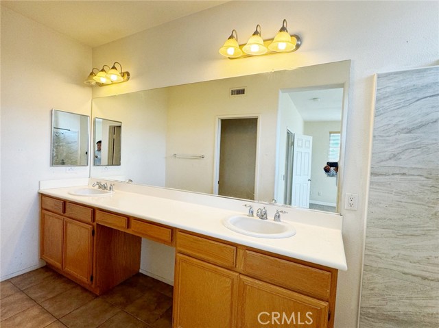 Detail Gallery Image 10 of 22 For 1135 N Solano Privado #C,  Ontario,  CA 91764 - 3 Beds | 2/1 Baths