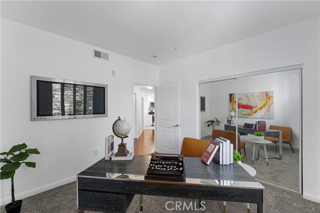 2380 Scholarship, Irvine CA: https://media.crmls.org/medias/98093cf3-21d0-4830-93ab-43b1afeb7b71.jpg