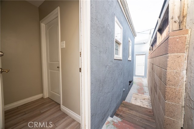 Detail Gallery Image 36 of 41 For 5709 E Beverly Bld, Los Angeles,  CA 90022 - 4 Beds | 2 Baths