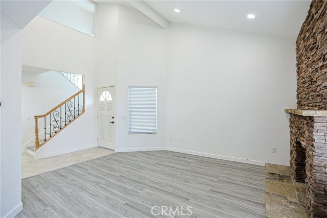 Detail Gallery Image 10 of 49 For 23160 Newport Ln #9,  Yorba Linda,  CA 92887 - 2 Beds | 2/1 Baths
