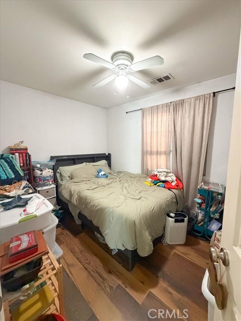 Detail Gallery Image 19 of 25 For 2409 Pepperwood, Long Beach,  CA 90815 - 4 Beds | 2 Baths