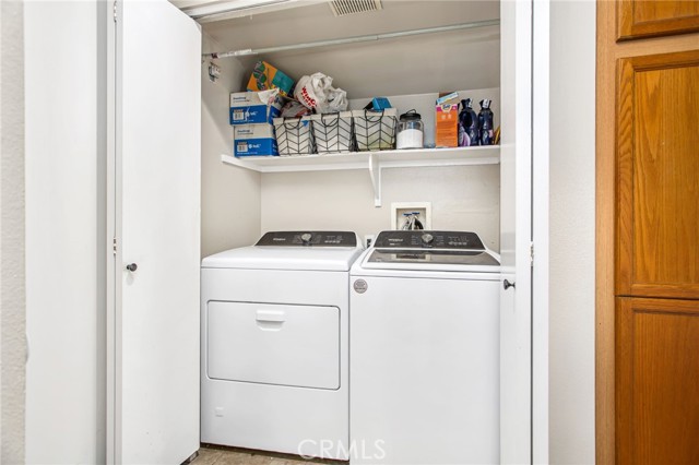 Detail Gallery Image 18 of 42 For 910 Pathfinder Way, Corona,  CA 92878 - 3 Beds | 2/1 Baths