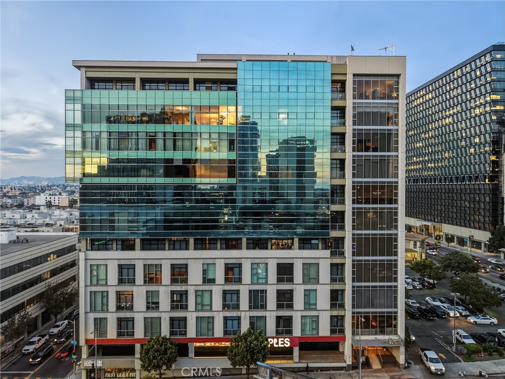 3223 W 6th Street #1006